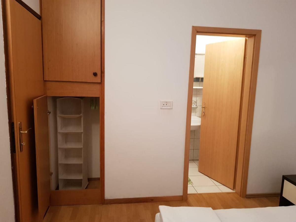 Apartments Josica Senj  Zewnętrze zdjęcie